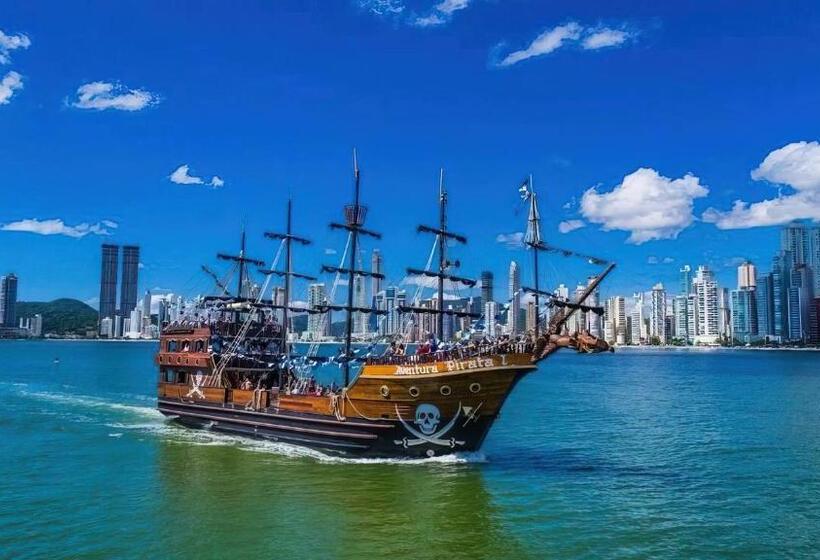 هاستل Casa Familiar Estaleiro