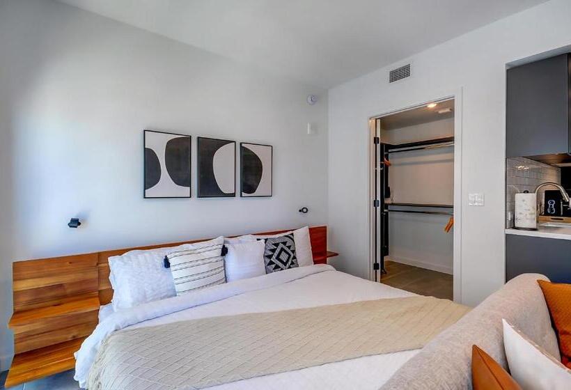 High End Studio Yotel Downtown L40