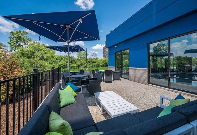 בית מלון כפרי Hampton Inn Detroit Southfield