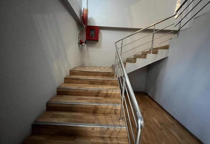 Отель Zen Garden