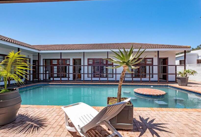 פנסיון 5 Third Avenue Guesthouse