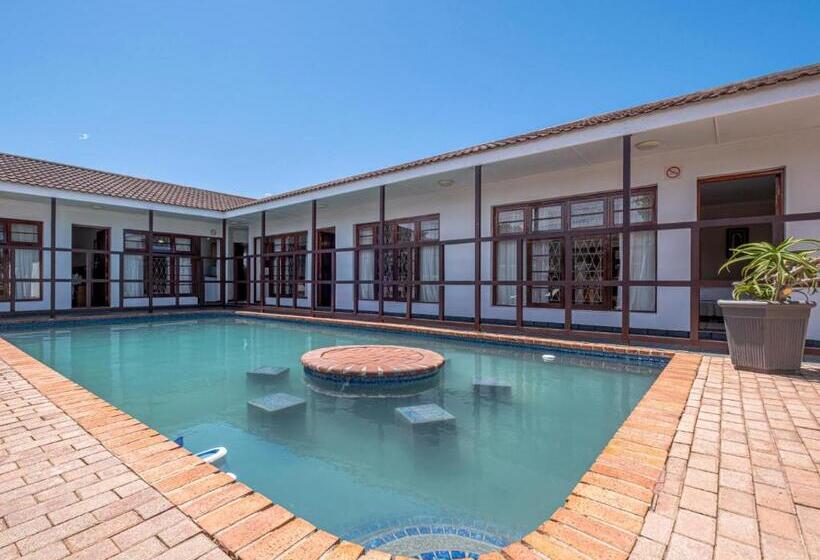 פנסיון 5 Third Avenue Guesthouse