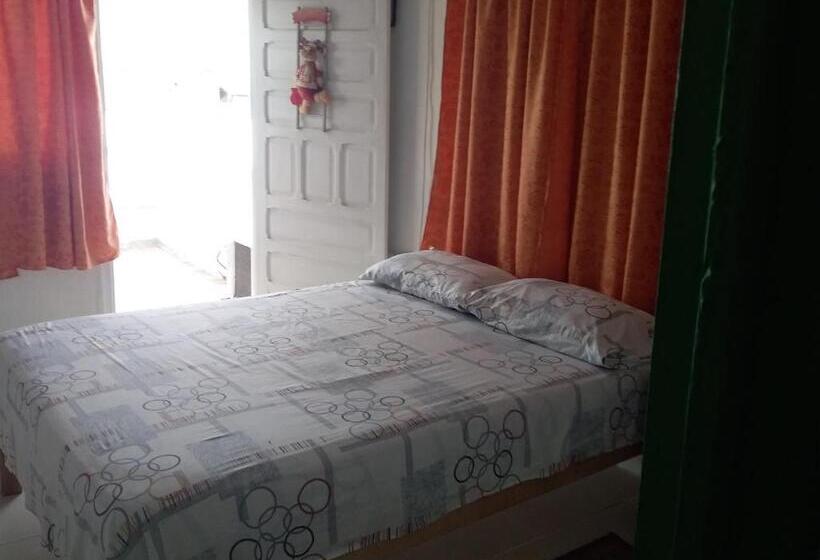 بنسيون Green Sea Inn San Luis