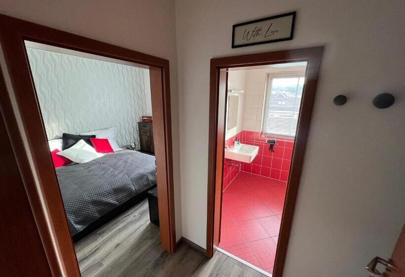 پانسیون Restaurace Pyramida