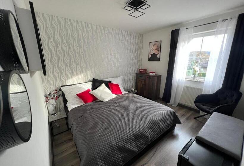 پانسیون Restaurace Pyramida