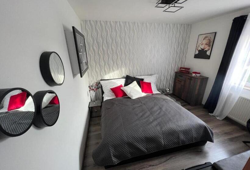 پانسیون Restaurace Pyramida