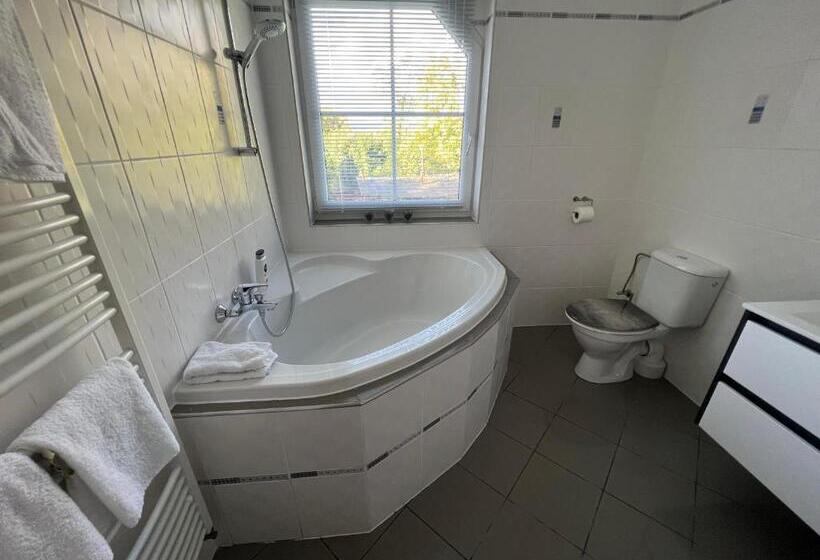 پانسیون Restaurace Pyramida