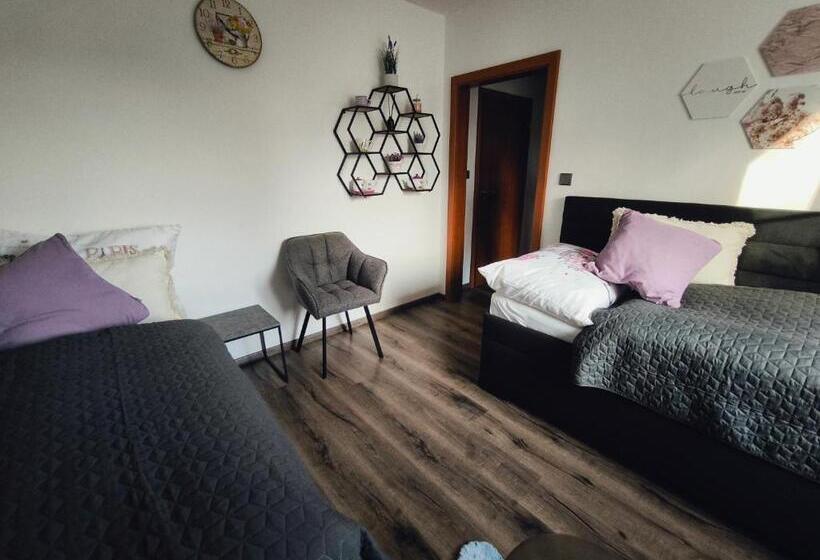 پانسیون Restaurace Pyramida