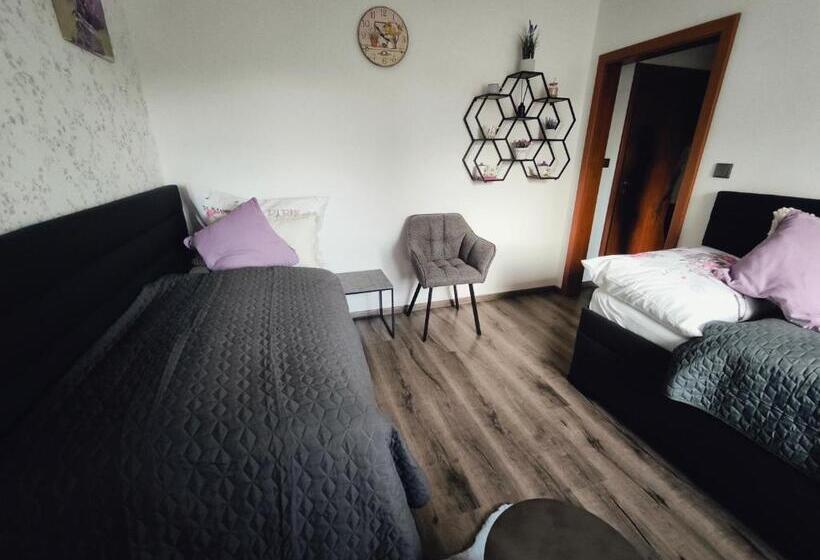 پانسیون Restaurace Pyramida