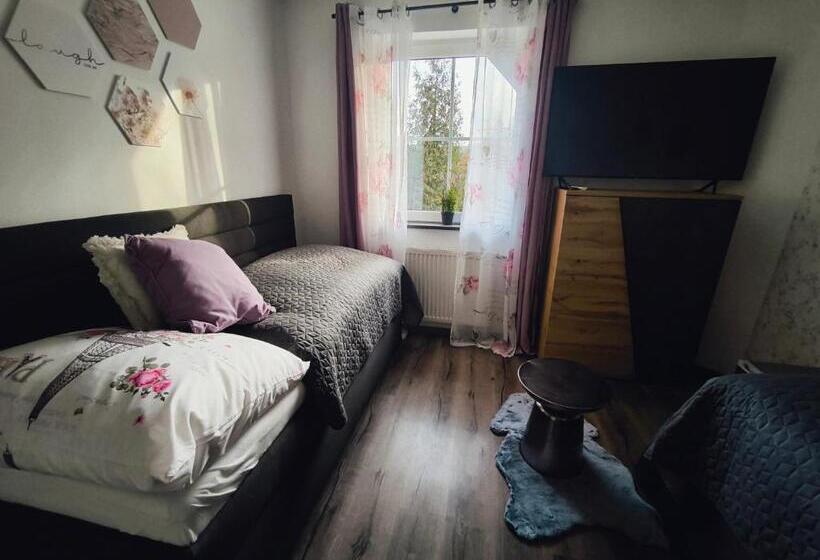 پانسیون Restaurace Pyramida