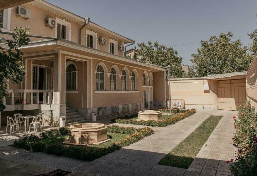 פנסיון Sevara Guest House