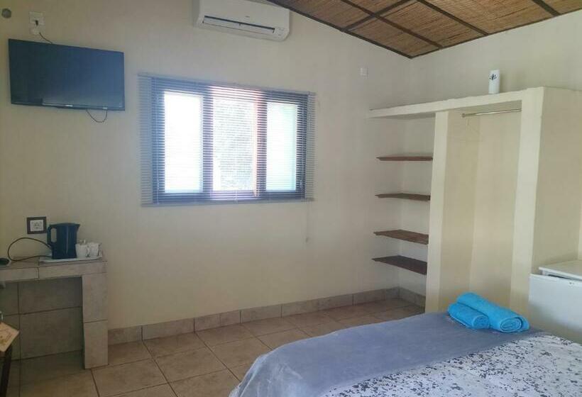 بنسيون Sylvannah Guest House