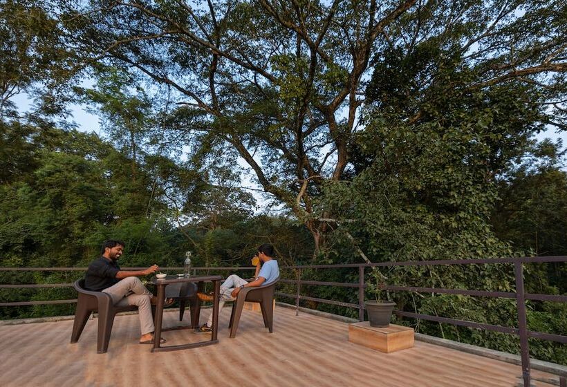 استراحتگاه Avadale Thekkady Stag Groups Not Allowed