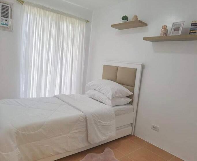 Elle S Condo At One Oasis