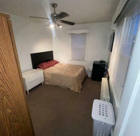 Firefly Aire B&b Llc