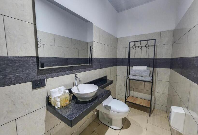 בית מלון כפרי Capri Doradal