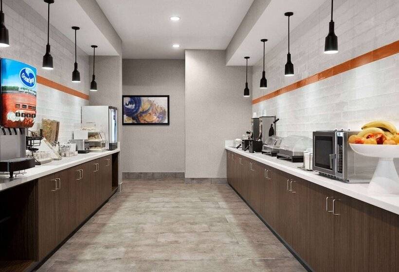 هتل Hawthorn Extended Stay By Wyndham Del Rio