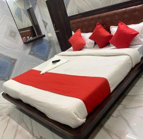 酒店 Krishna Palace By Wb Inn