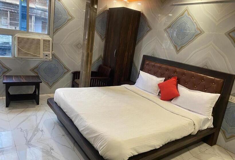 酒店 Krishna Palace By Wb Inn