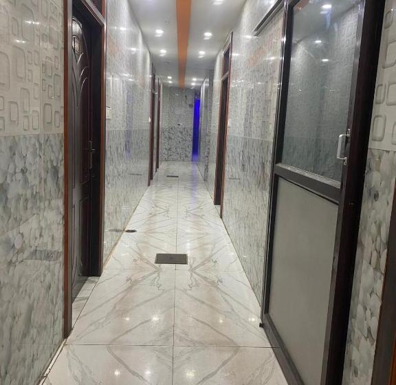 酒店 Krishna Palace By Wb Inn