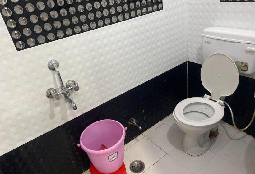 酒店 Krishna Palace By Wb Inn