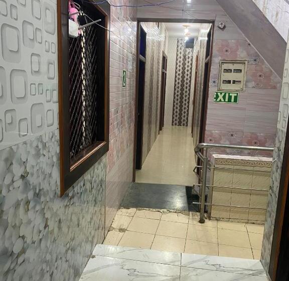 酒店 Krishna Palace By Wb Inn