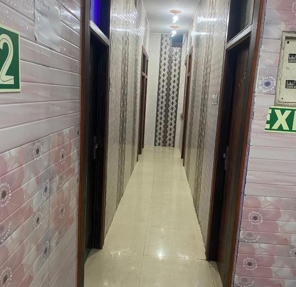 酒店 Krishna Palace By Wb Inn