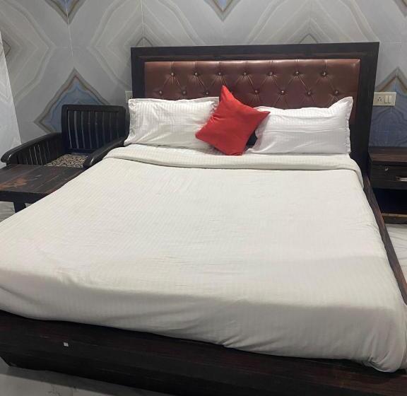 酒店 Krishna Palace By Wb Inn