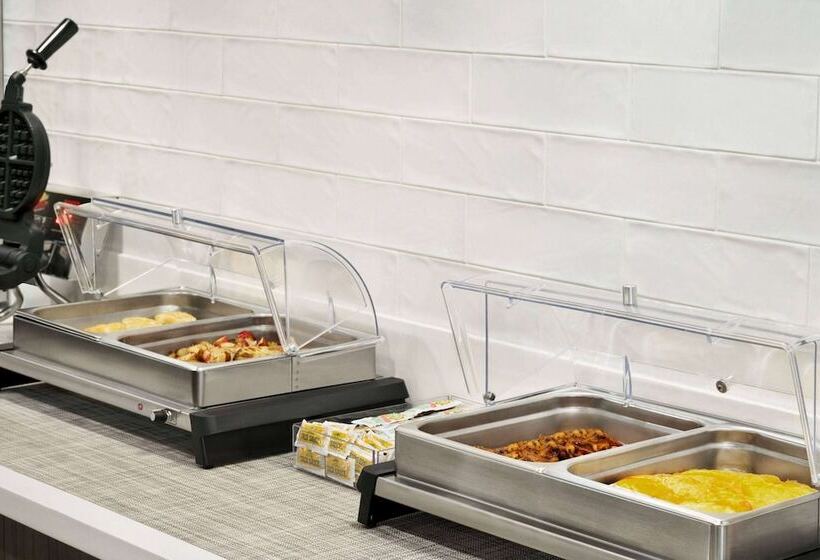 فندق La Quinta Inn & Suites By Wyndham Del Rio