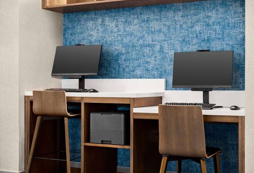 فندق La Quinta Inn & Suites By Wyndham Del Rio