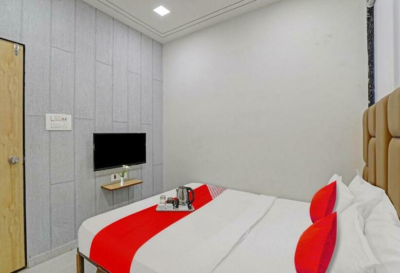 Hotel Flagship  Royal Orbit