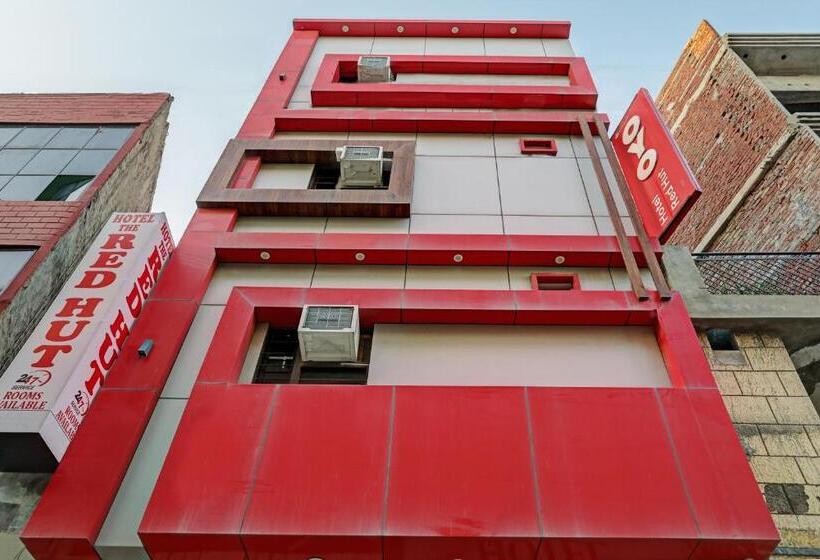 فندق Oyo Flagship 70249  Red Hut