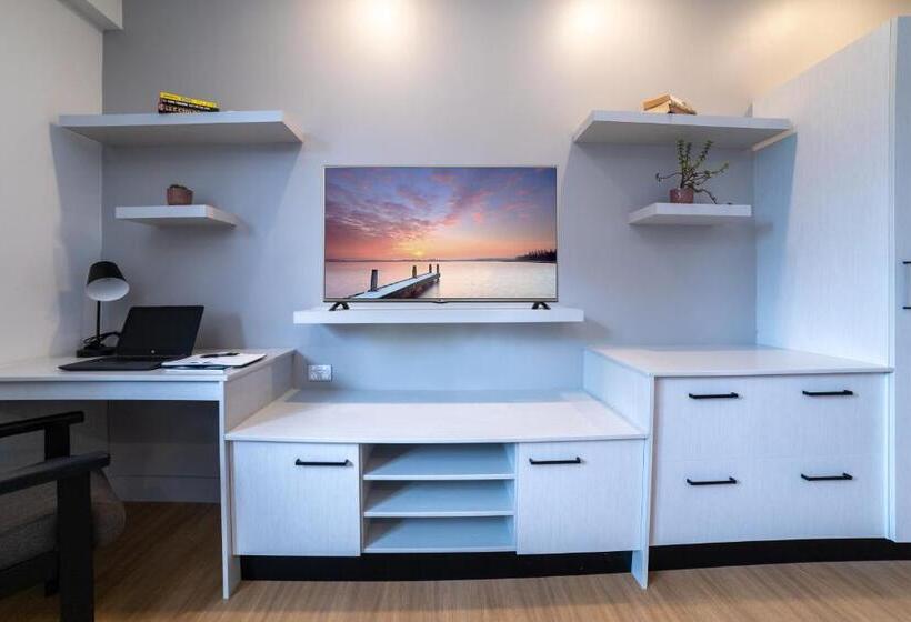 Отель Toorak Central