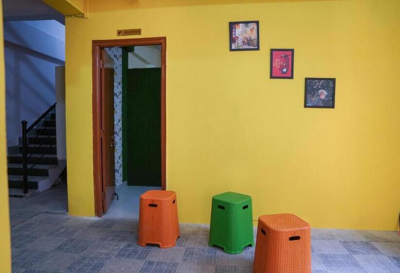 فندق Yellow Bells