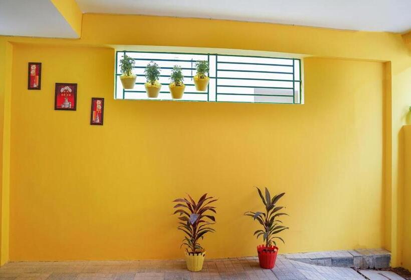 فندق Yellow Bells