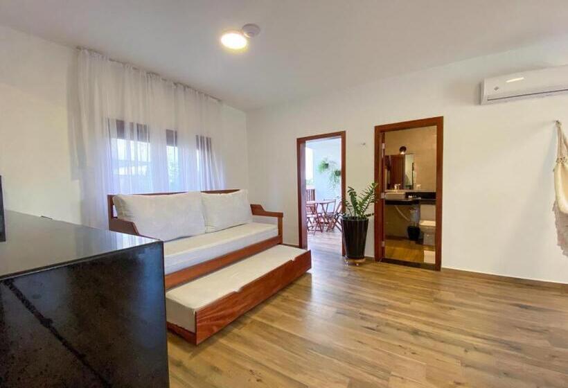 بنسيون Aiolos Hotel & Discoveries