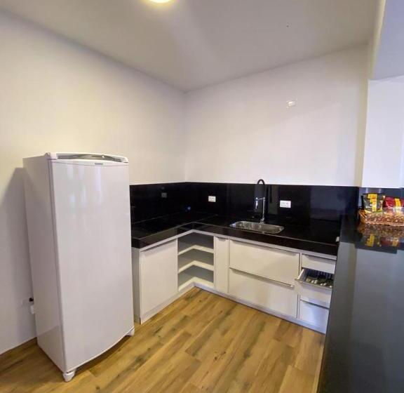 بنسيون Aiolos Hotel & Discoveries