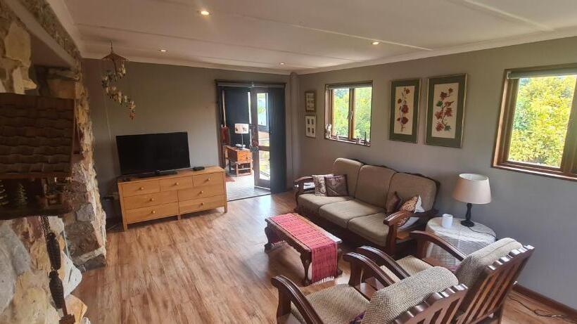 پانسیون Dunwiny Cottage