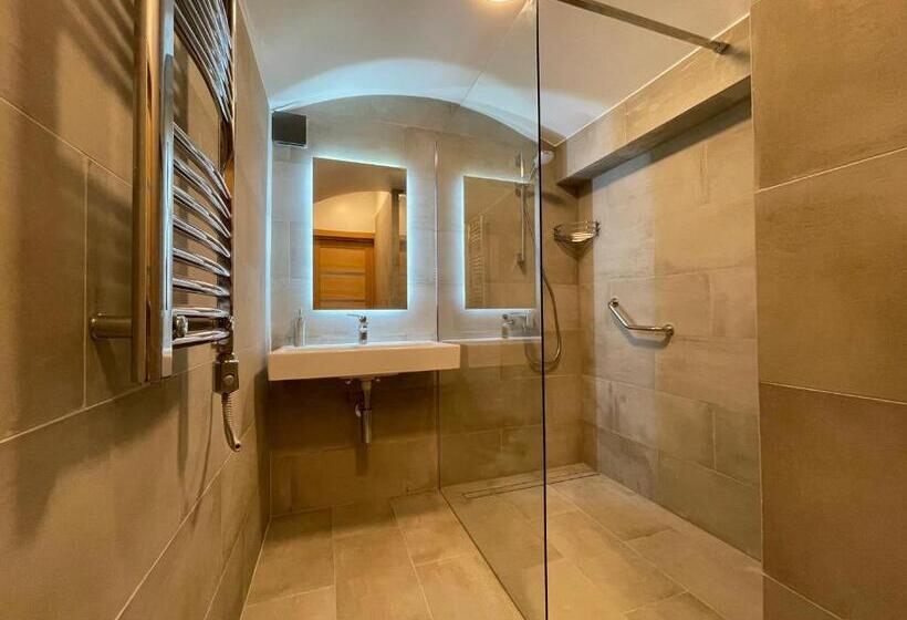 پانسیون Modern Guest House In City Center I Room 1