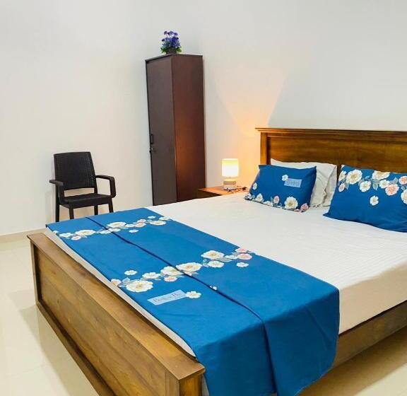 بنسيون White Villa