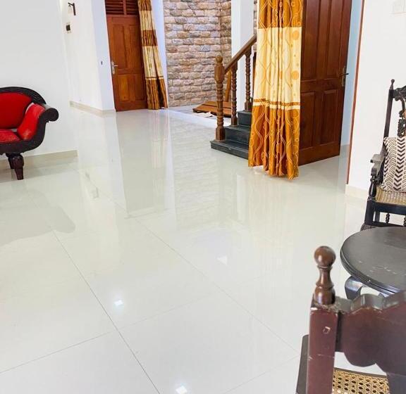 بنسيون White Villa