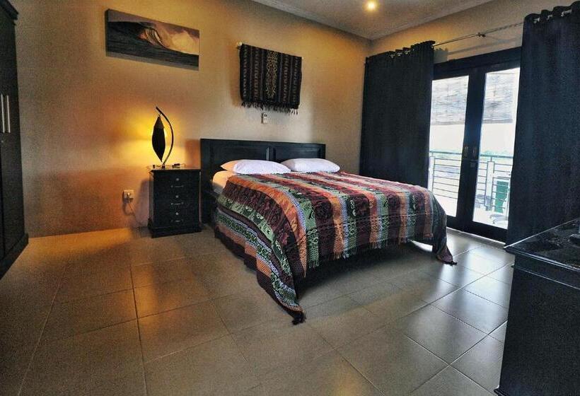 تختخواب و صبحانه Wave House Gerupuk South Lombok