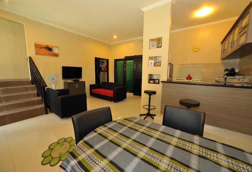 צימר Wave House Gerupuk South Lombok