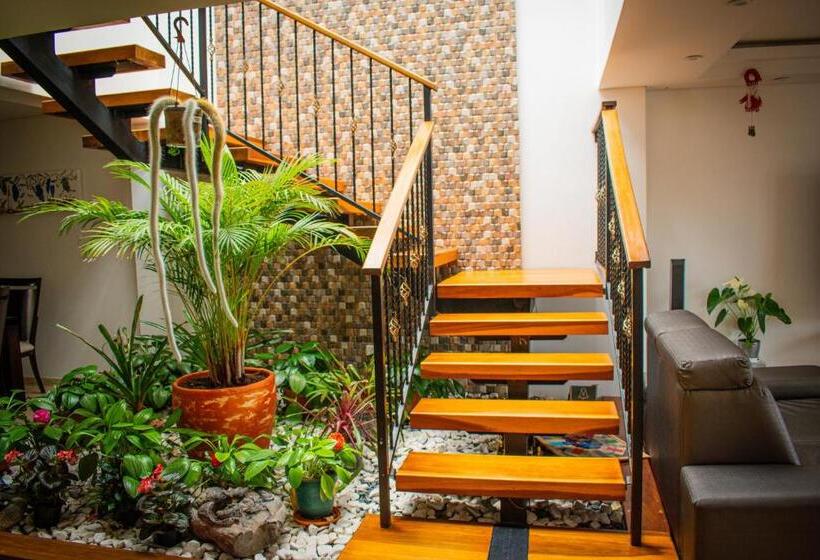 호텔 Alojamiento Jaw