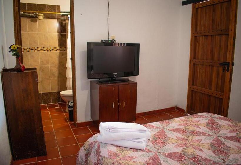 호텔 Alojamiento Jaw