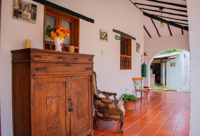 호텔 Alojamiento Jaw