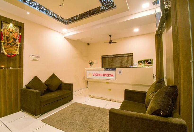 בית מלון כפרי Vishnupriya Grand