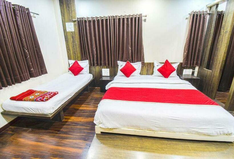 בית מלון כפרי Vishnupriya Grand