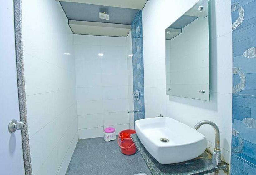 فندق Vishnupriya Grand