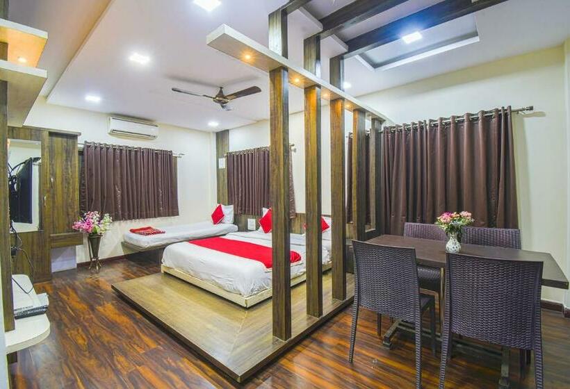 فندق Vishnupriya Grand
